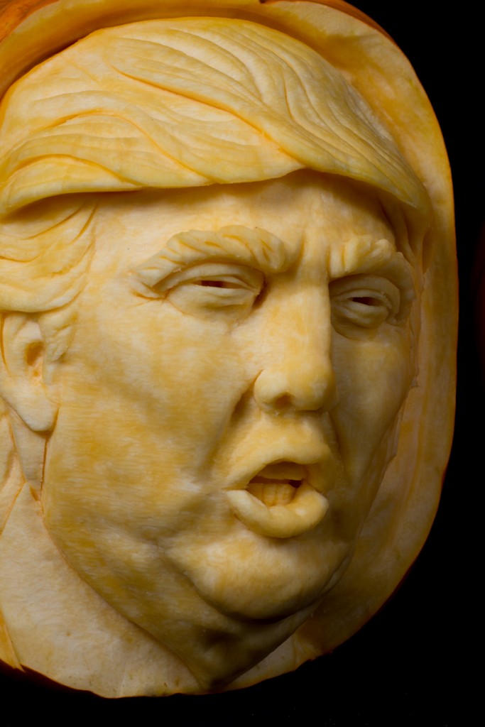 Trumpkin, uk pumpkin carver creates Donald Trumps face from a pumpkin