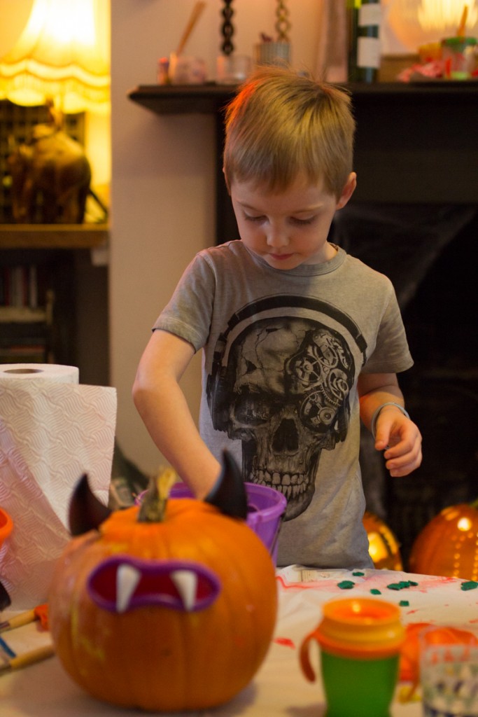 Kids pumpkin carving workshops uk