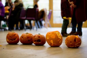 kids pumpkin carving events halloween
