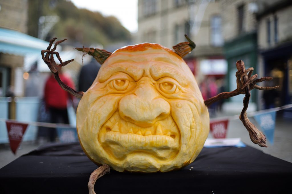 giant pumpkin carving uk