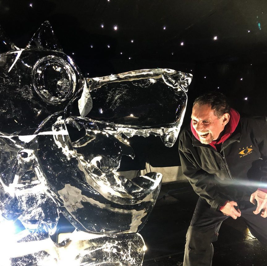 ice_sculpture_christmas_event_yorkshire