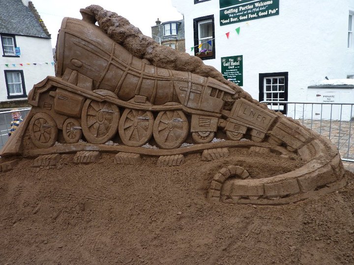 Train sand sculpture, East Neuk, credit Sand in Your Eye