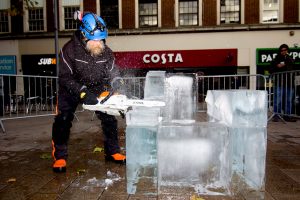 outdoor_events_professional_ice_sculptor_richard_spence