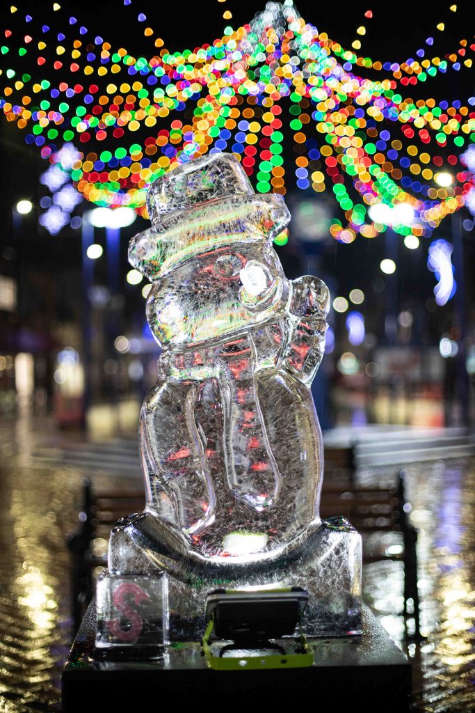 snowman_ice_sculpture